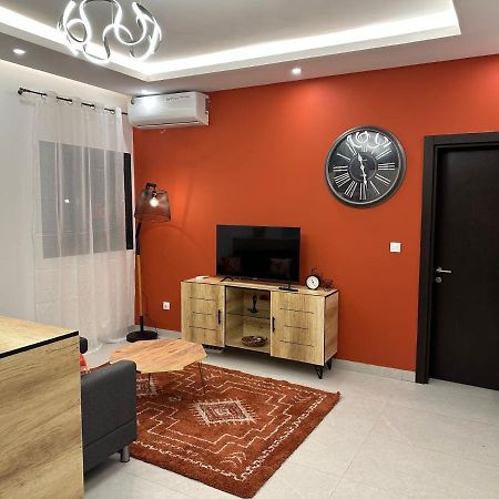 Luxueux Appartements - 2 Pieces Ou 4 Pieces - Quartiers Prises D'Almadies Et Ngor" Дакар Экстерьер фото