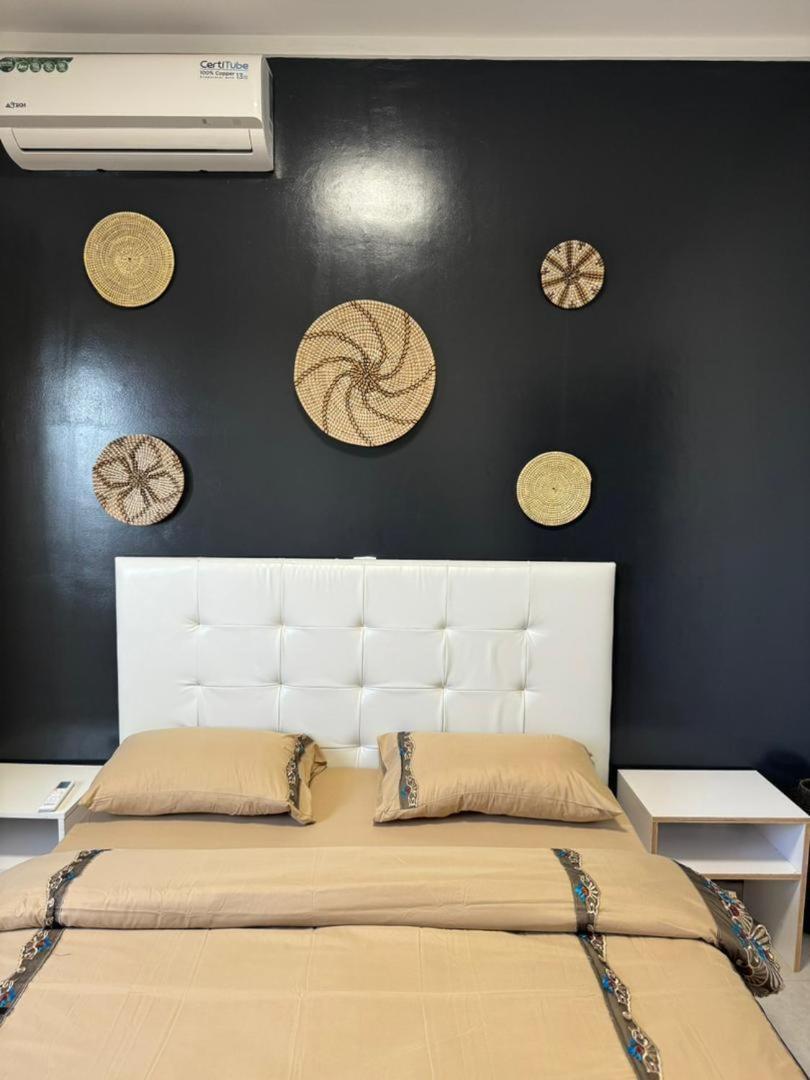 Luxueux Appartements - 2 Pieces Ou 4 Pieces - Quartiers Prises D'Almadies Et Ngor" Дакар Экстерьер фото