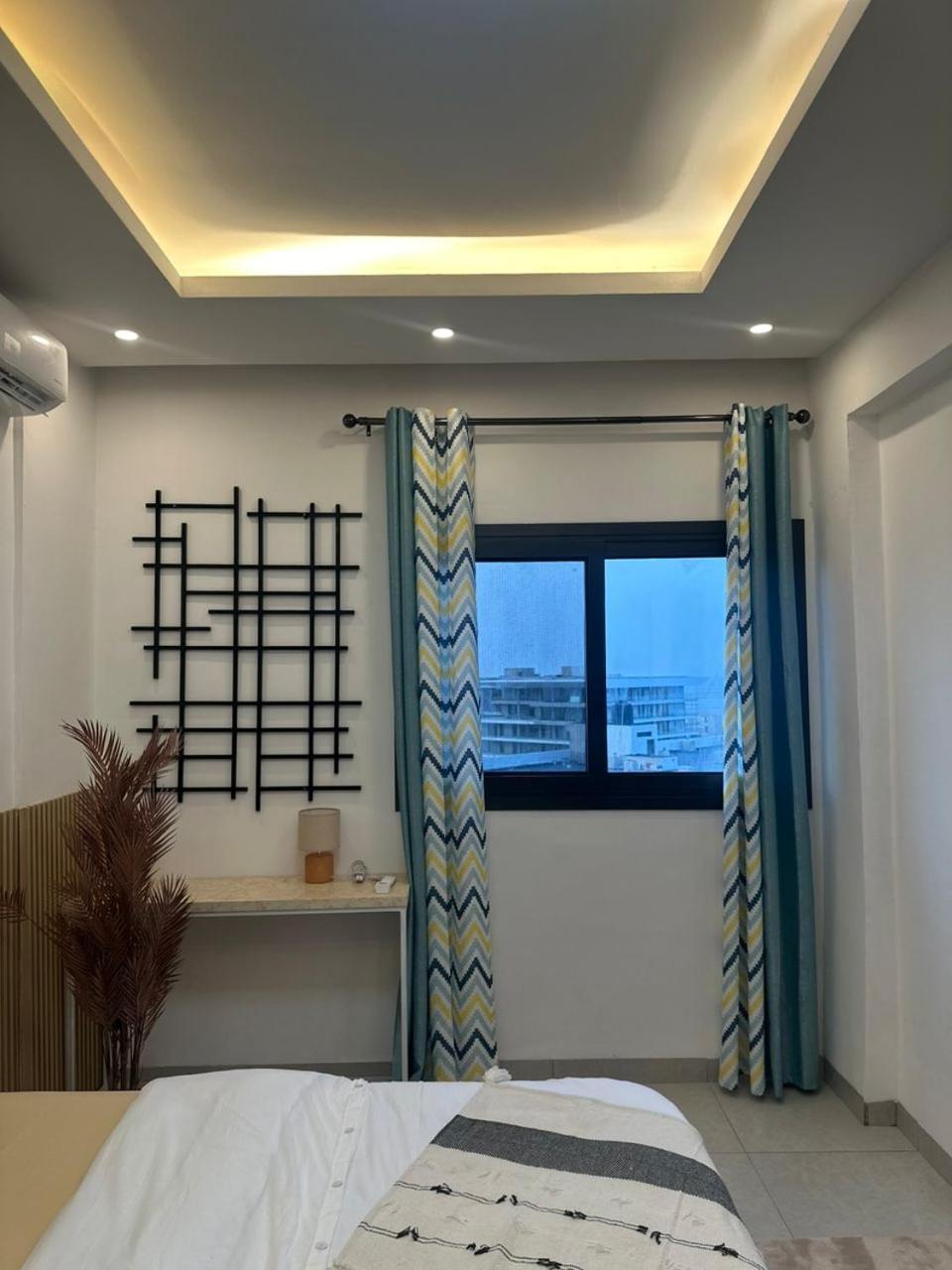 Luxueux Appartements - 2 Pieces Ou 4 Pieces - Quartiers Prises D'Almadies Et Ngor" Дакар Экстерьер фото