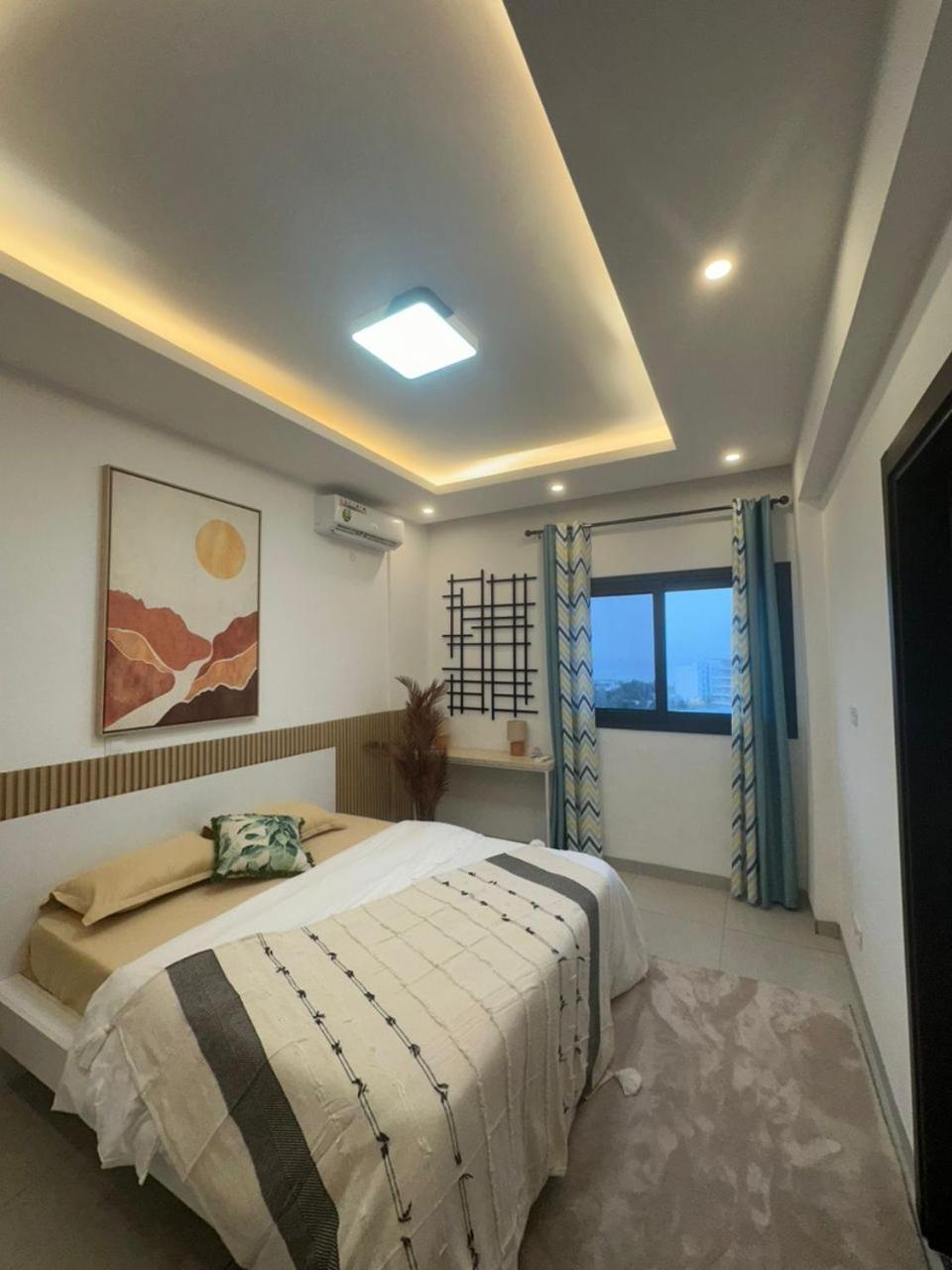 Luxueux Appartements - 2 Pieces Ou 4 Pieces - Quartiers Prises D'Almadies Et Ngor" Дакар Экстерьер фото